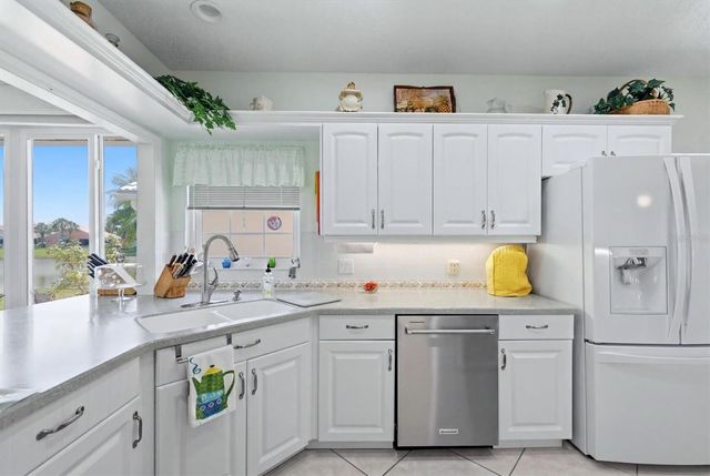 1703 MOON DRIVE, Venice, FL 34292