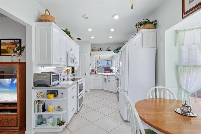 1703 MOON DRIVE, Venice, FL 34292