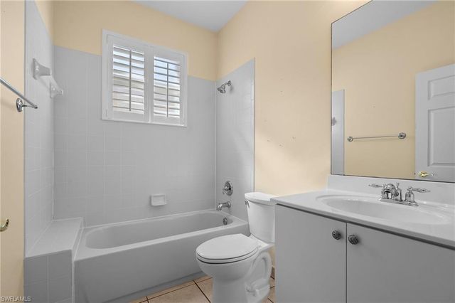 9390 Sun River WAY, Estero, FL 33928