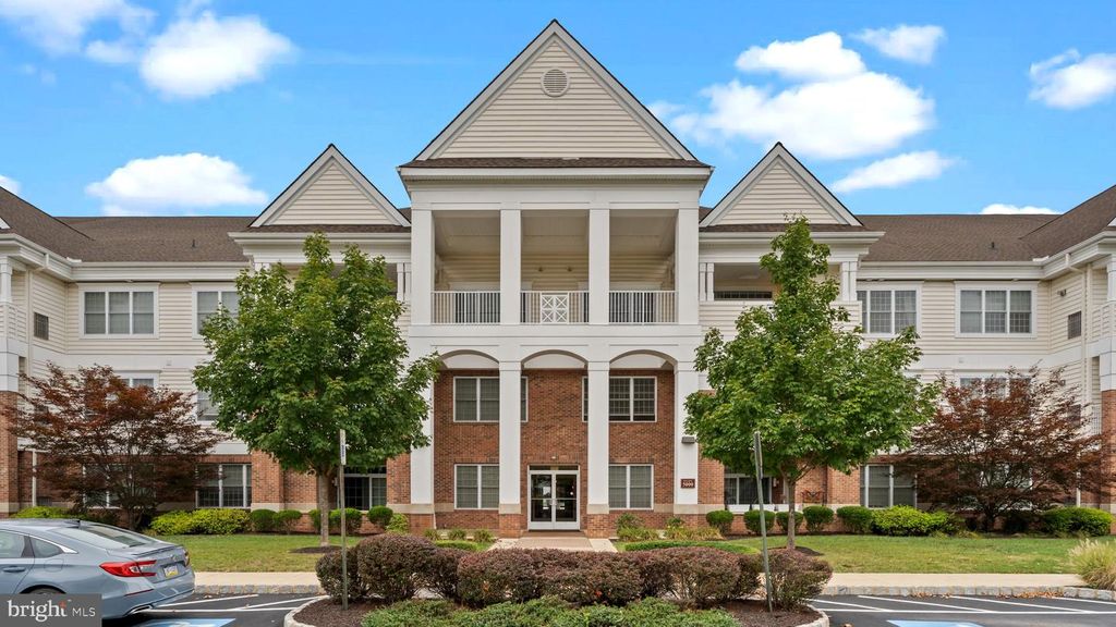 5327 MERIDIAN BLVD, Warrington, PA 18976
