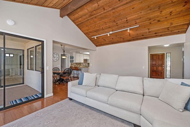 8666 Gaines Ave, Orangevale, CA 95662