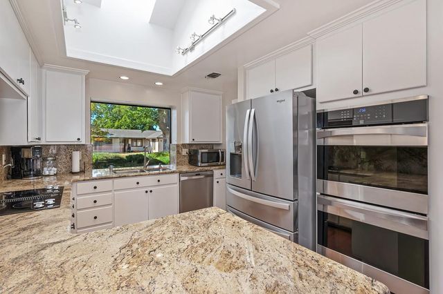 8666 Gaines Ave, Orangevale, CA 95662