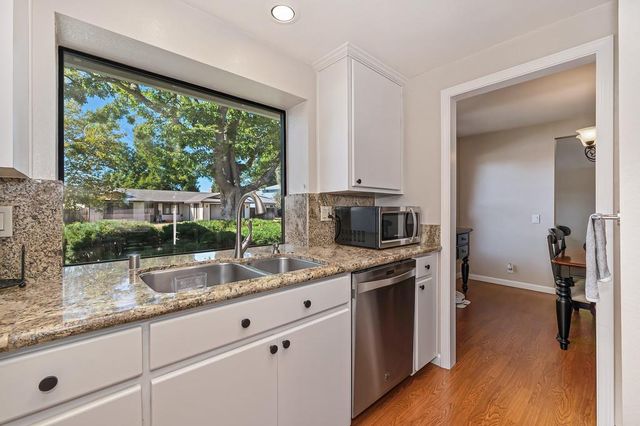 8666 Gaines Ave, Orangevale, CA 95662