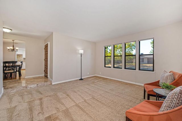 8666 Gaines Ave, Orangevale, CA 95662