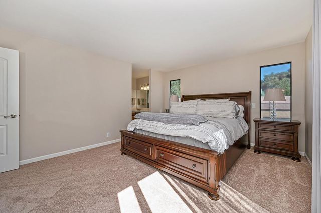 8666 Gaines Ave, Orangevale, CA 95662