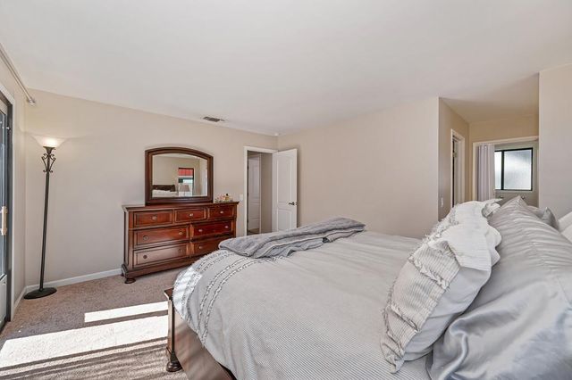 8666 Gaines Ave, Orangevale, CA 95662