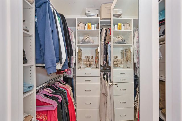 8666 Gaines Ave, Orangevale, CA 95662