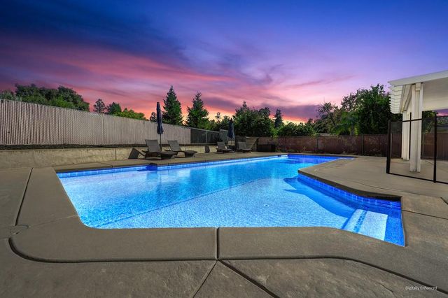 8666 Gaines Ave, Orangevale, CA 95662