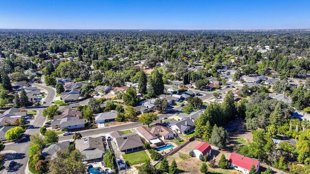 8666 Gaines Ave, Orangevale, CA 95662