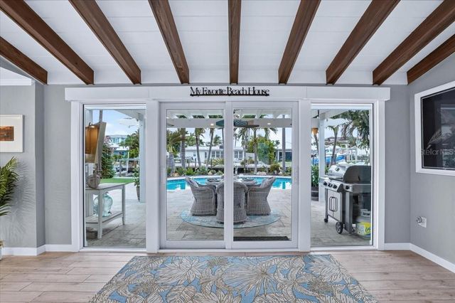 520 69TH STREET, Holmes Beach, FL 34217