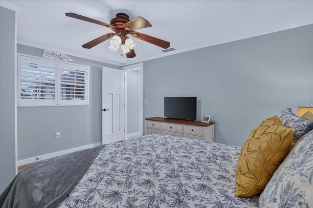 520 69TH STREET, Holmes Beach, FL 34217
