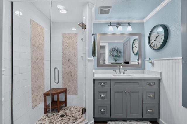 520 69TH STREET, Holmes Beach, FL 34217