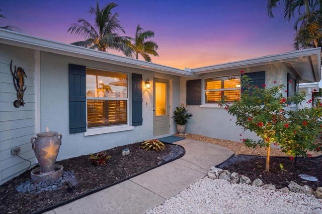 520 69TH STREET, Holmes Beach, FL 34217