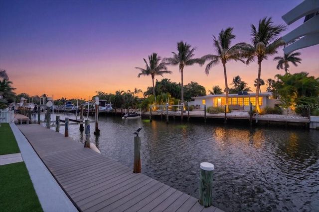520 69TH STREET, Holmes Beach, FL 34217