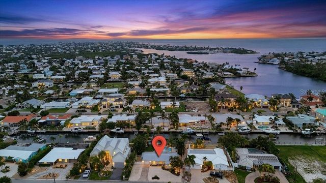 520 69TH STREET, Holmes Beach, FL 34217