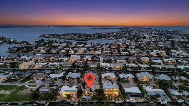 520 69TH STREET, Holmes Beach, FL 34217
