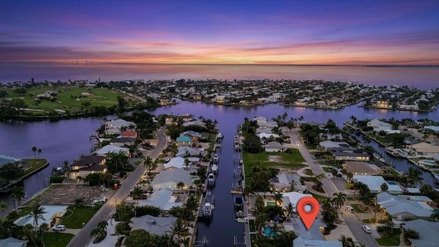 520 69TH STREET, Holmes Beach, FL 34217