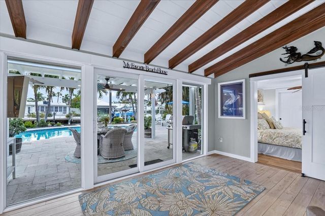 520 69TH STREET, Holmes Beach, FL 34217