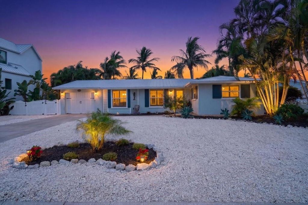 520 69TH STREET, Holmes Beach, FL 34217