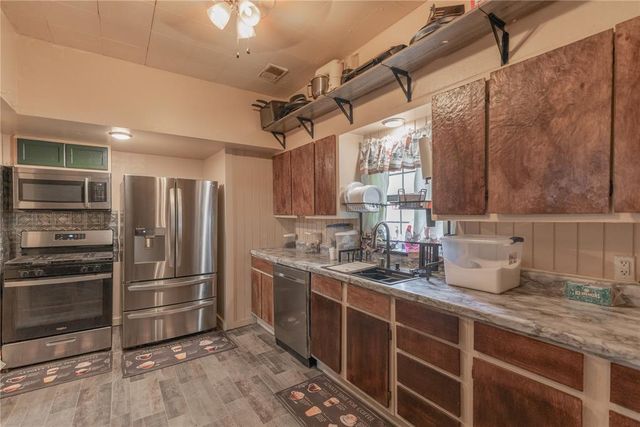 526 S Reno Avenue, El Reno, OK 73036
