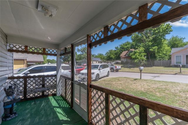 526 S Reno Avenue, El Reno, OK 73036