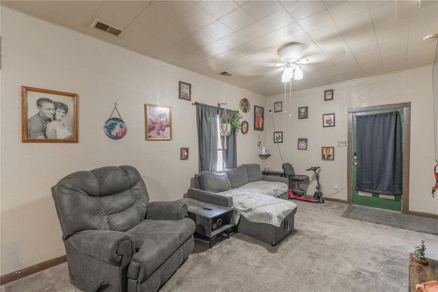 526 S Reno Avenue, El Reno, OK 73036