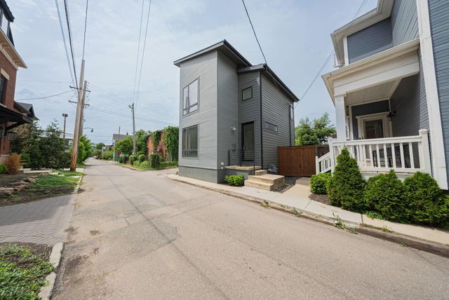 567 Lathrop Street, Columbus, OH 43206