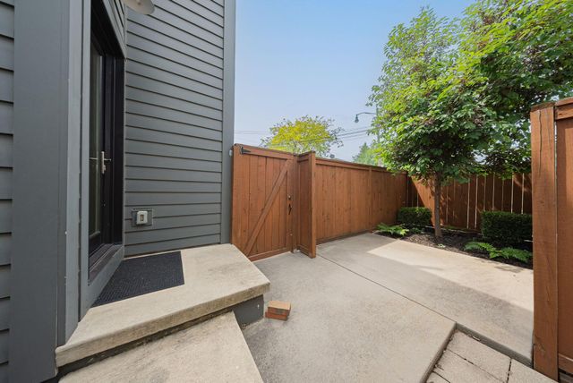 567 Lathrop Street, Columbus, OH 43206
