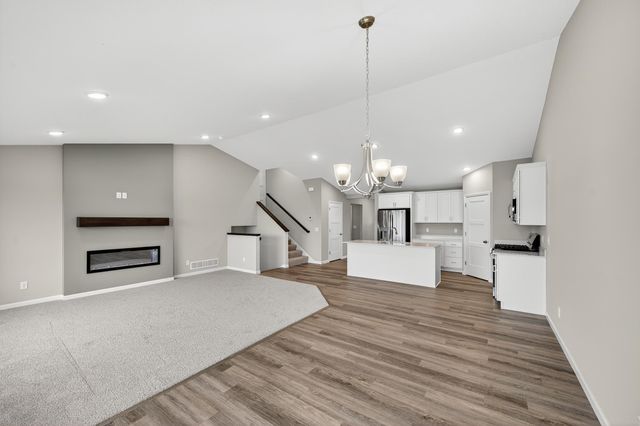 915 Yellowcrest Street SW, Delano, MN 55328