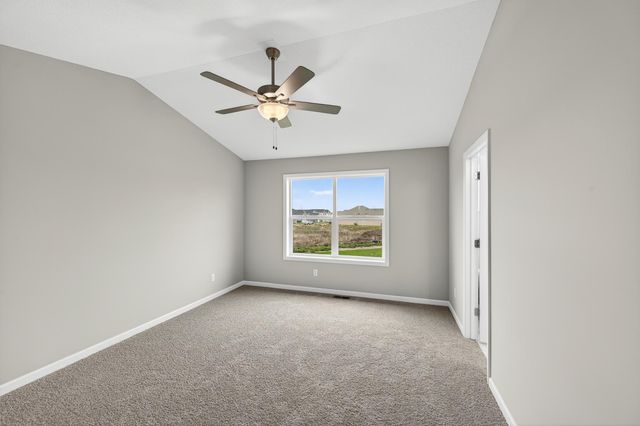 915 Yellowcrest Street SW, Delano, MN 55328