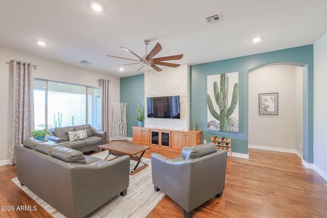 18282 W INDIGO BRUSH Road, Goodyear, AZ 85338