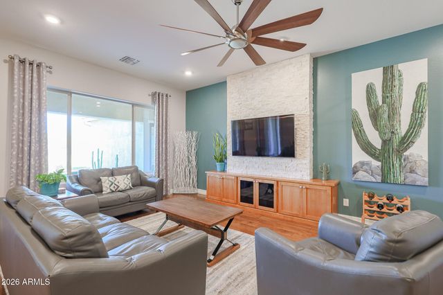 18282 W INDIGO BRUSH Road, Goodyear, AZ 85338