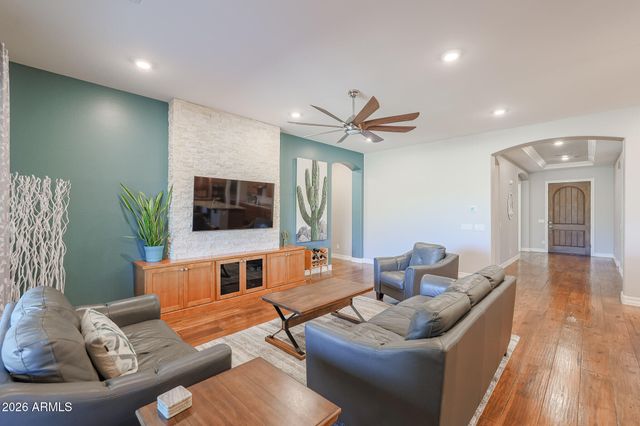 18282 W INDIGO BRUSH Road, Goodyear, AZ 85338