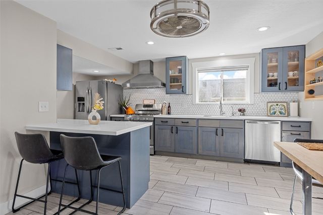 155 N Front, North Liberty, IA 52317