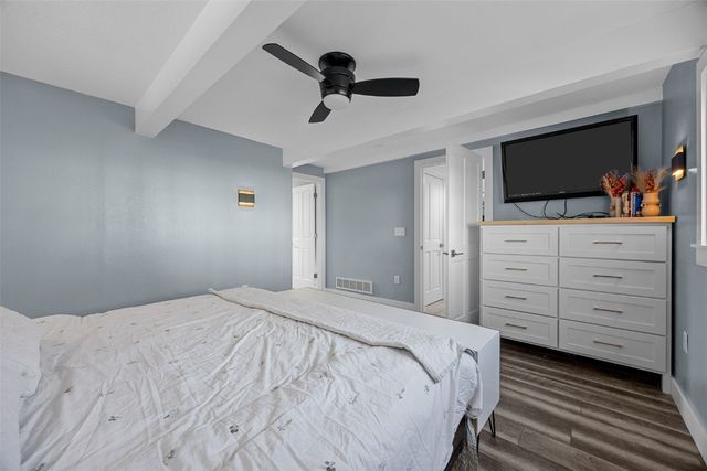 155 N Front, North Liberty, IA 52317