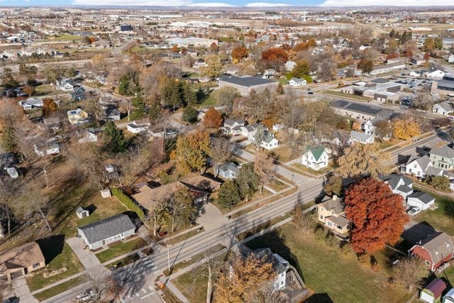 155 N Front, North Liberty, IA 52317