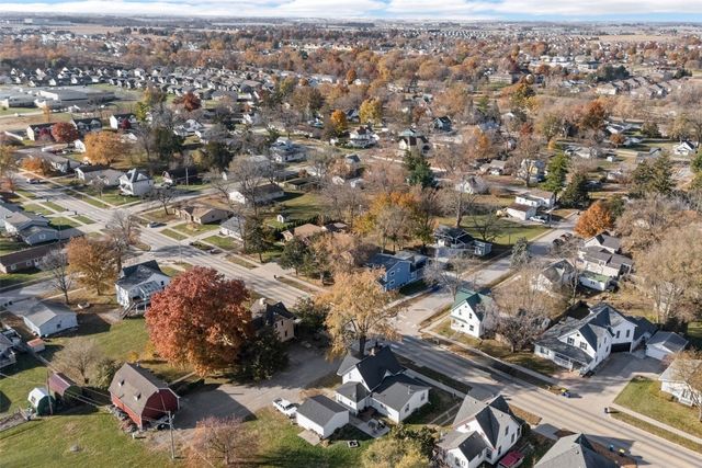 155 N Front, North Liberty, IA 52317