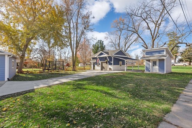 155 N Front, North Liberty, IA 52317