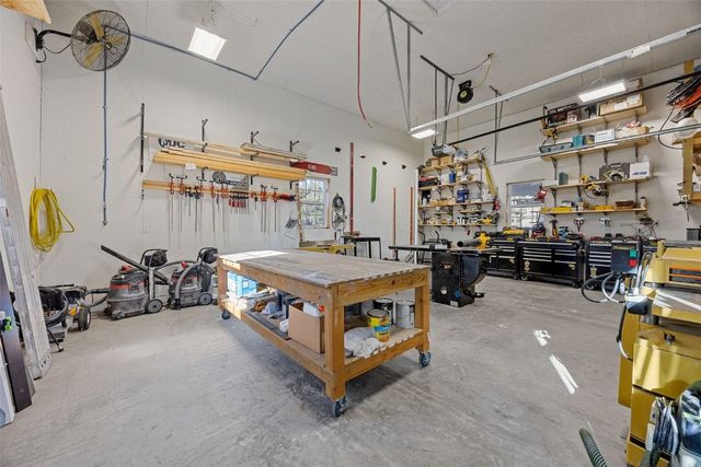 155 N Front, North Liberty, IA 52317