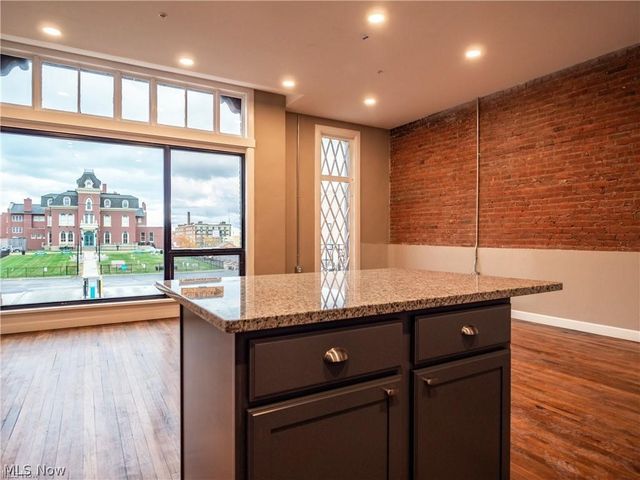 3800 Euclid Avenue 109, Cleveland, OH 44115