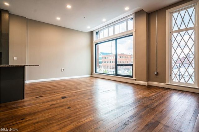 3800 Euclid Avenue 109, Cleveland, OH 44115