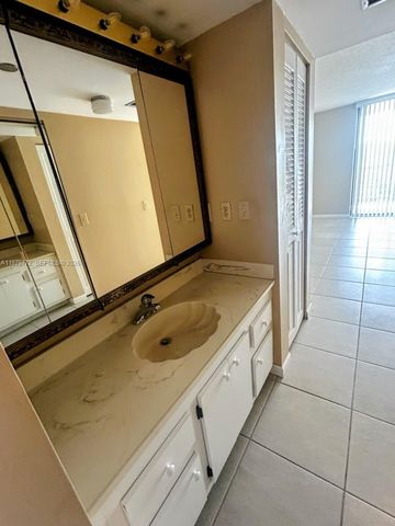 1200 Saint Charles Pl 606, Pembroke Pines, FL 33026