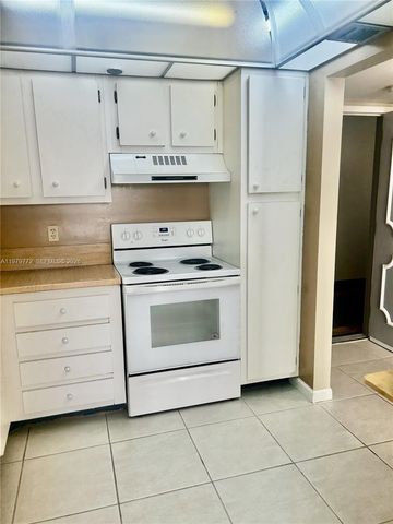 1200 Saint Charles Pl 606, Pembroke Pines, FL 33026