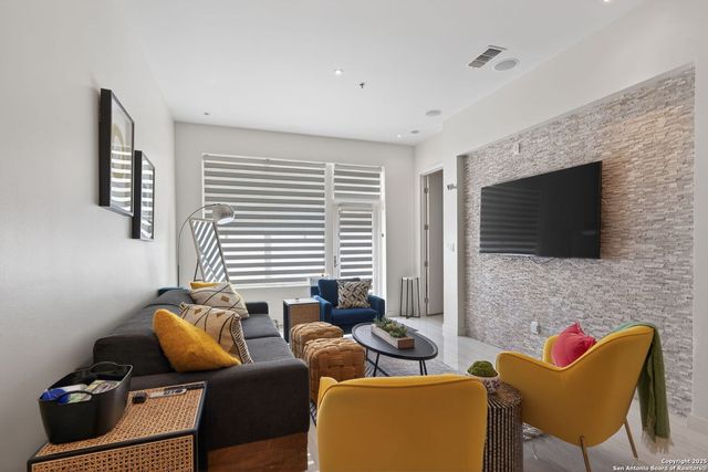 17902 La Cantera Pkwy Unit 104, San Antonio, TX 78257