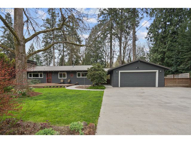 19022 OLD RIVER Dr, West Linn, OR 97068