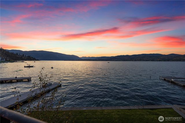3132 S Lakeshore Road, Chelan, WA 98816