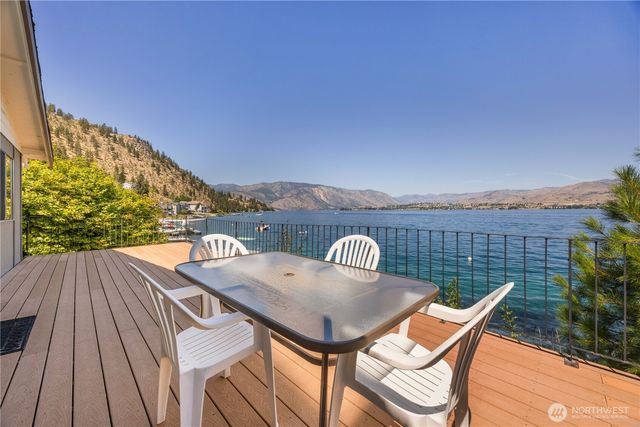 3132 S Lakeshore Road, Chelan, WA 98816