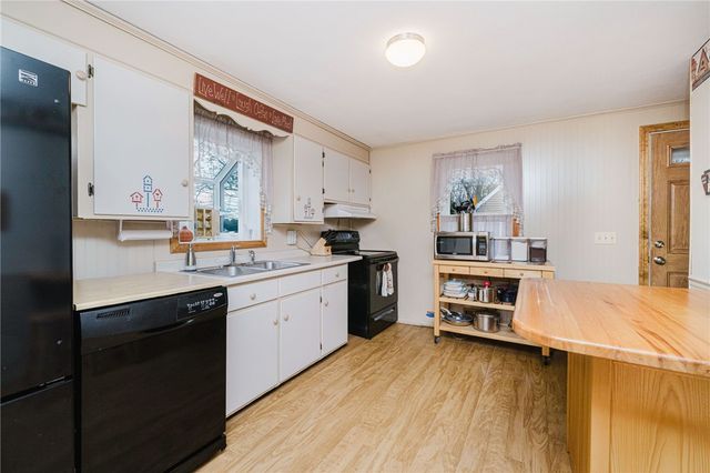 79 Bergeron Street, Seekonk, MA 02771