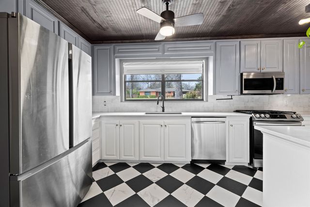 1902 Wimberly St, Longview, TX 75601