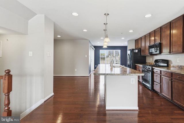 8441 STANSBURY LAKE DR, Baltimore, MD 21222